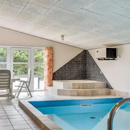 Tascha - 1-5km From The Sea In Western Jutland By Interhome *
